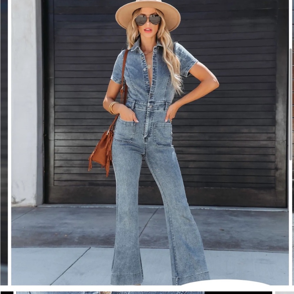 Vici Longmont Pocketed Flared Denim Jumpsuit
- XL